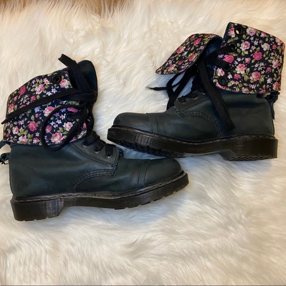 Dr. Martens Shoes - Dr. Martens Triumph Black Floral Boots Size 9